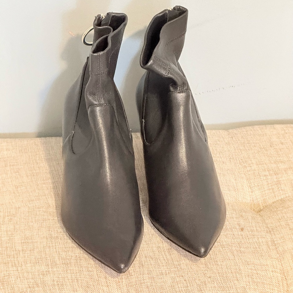 NEW H&M Women Heeled Boots, Black Faux Leather Back Zip 2 Inch Heel New Casual